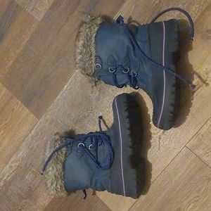 Winter boots